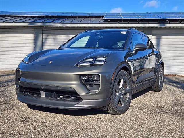 Used 2025 Porsche Macan Base with VIN WP1AA2XA2SL002891 for sale in Stratham, NH