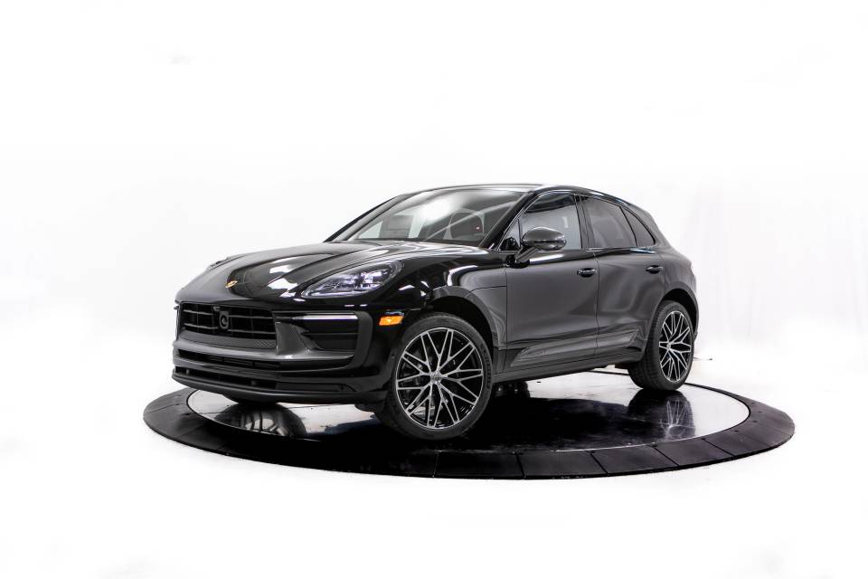 2026 Porsche Macan T