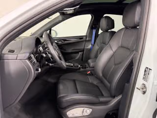 2026 Porsche Macan S - Photo 33