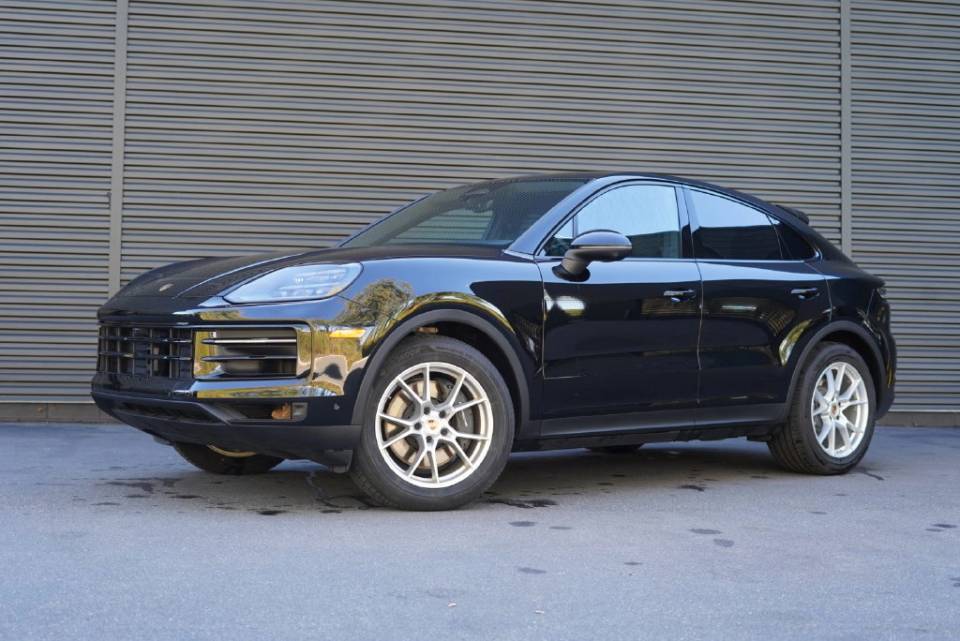 2026 Porsche Cayenne Coupe Base