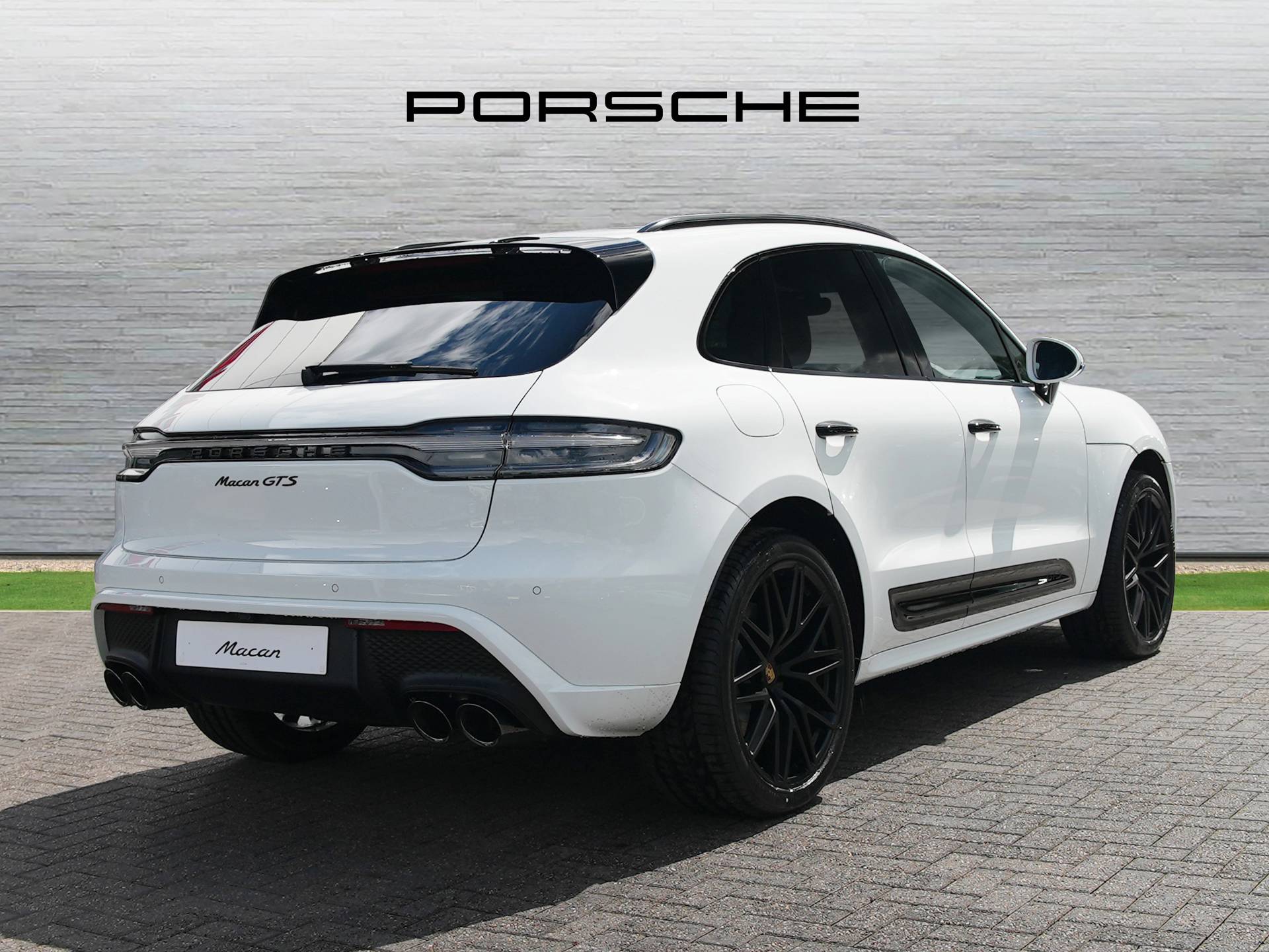 Macan GTS, photo 2 of 42