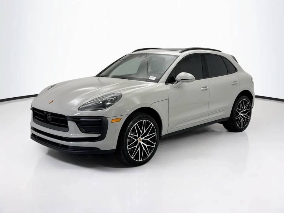 2026 Porsche Macan