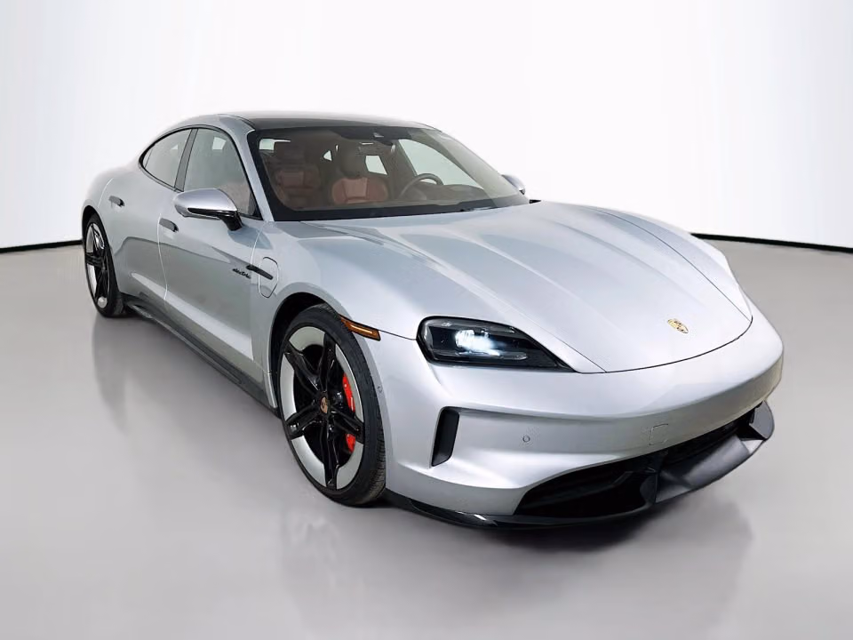 2026 Porsche Taycan GTS - Photo 19