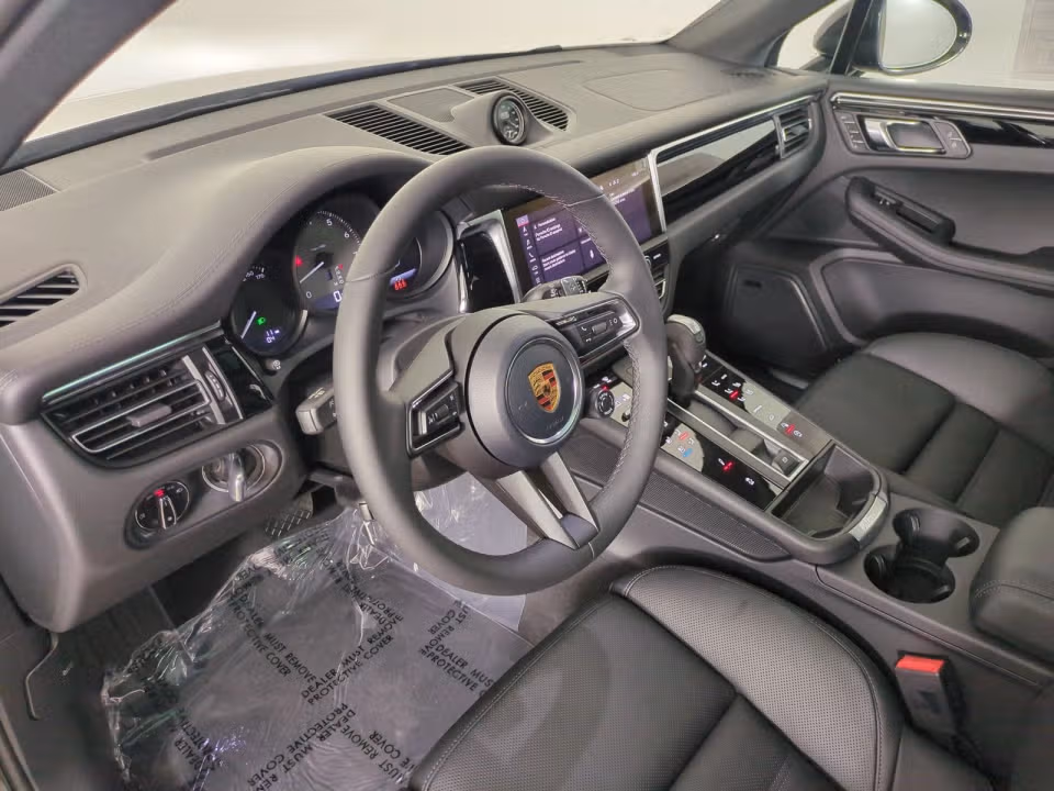 2026 Porsche Macan S - Photo 27