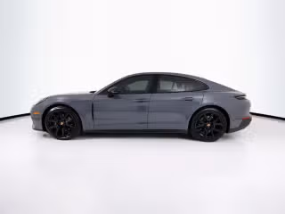 2026 Porsche Panamera Base - Photo 9
