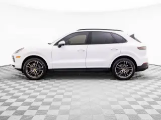 2022 Porsche Cayenne Platinum Edition - Photo 13