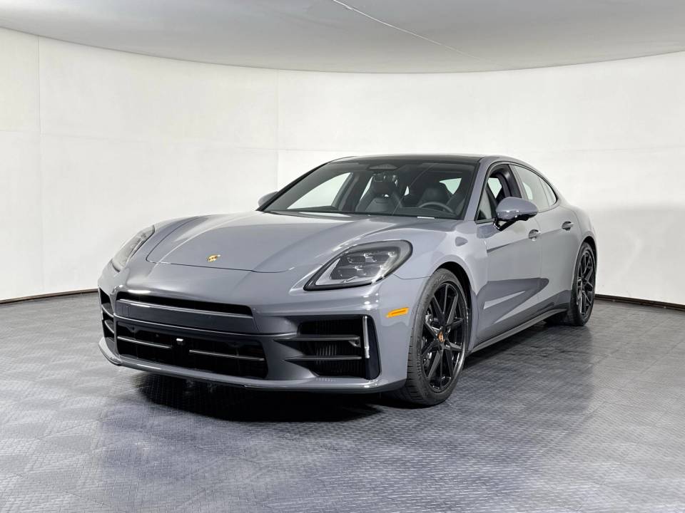 2026 Porsche Panamera