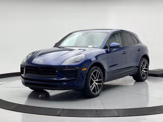 2023 Porsche Macan T's photo