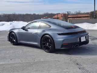 2025 Porsche 911 - Photo 17
