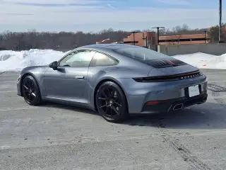 2025 Porsche 911 - Photo 21