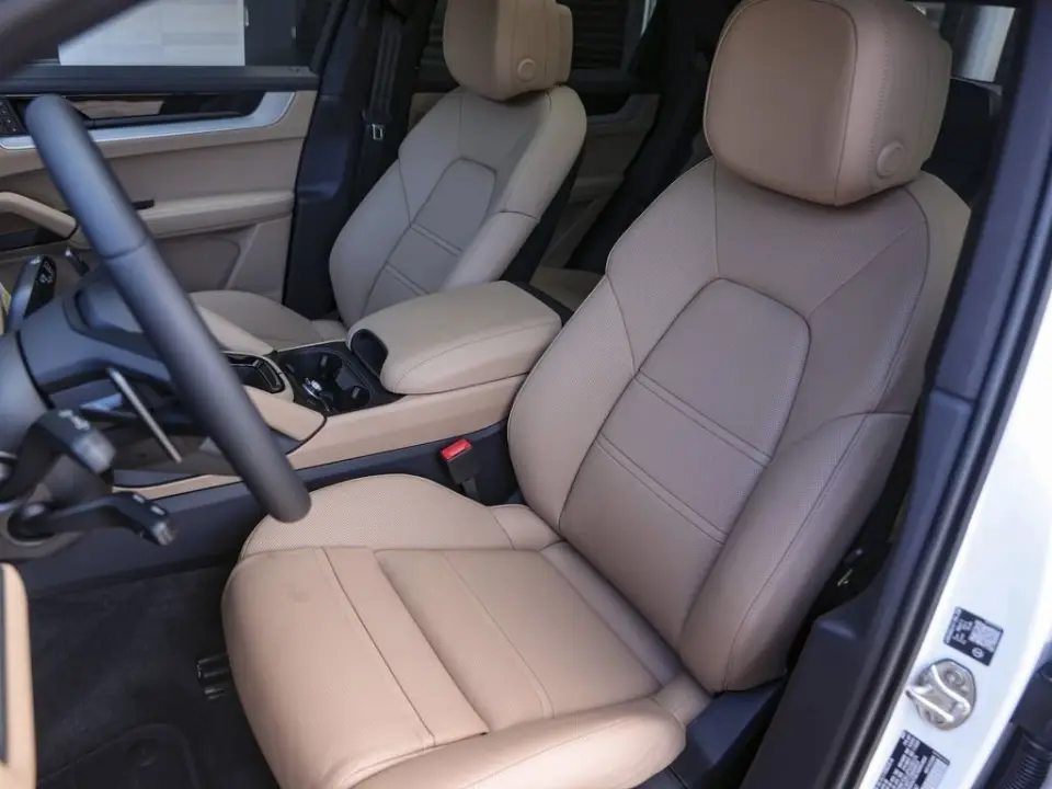 2026 Porsche Cayenne Coup S E-Hybrid - Photo 39