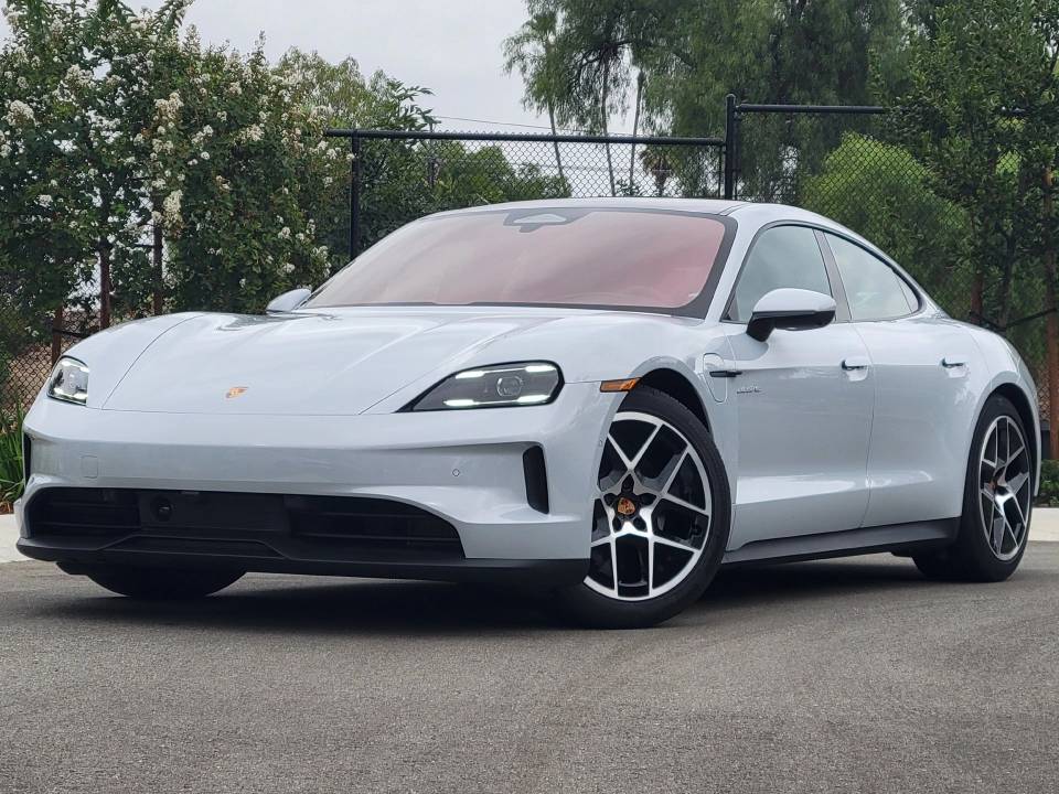 2026 Porsche Taycan