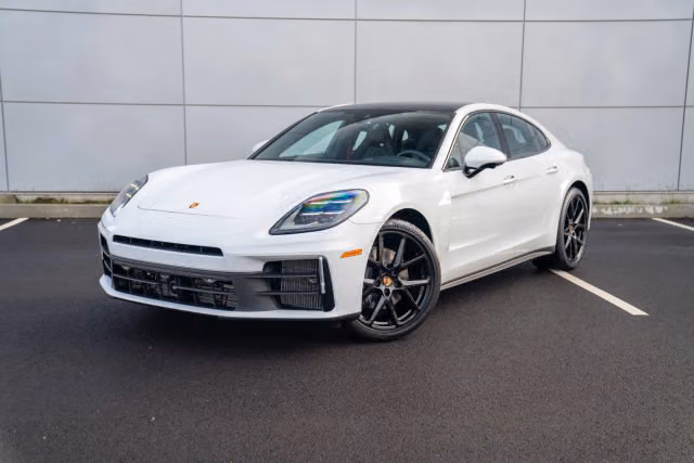 2026 Porsche Panamera Base - Photo 2