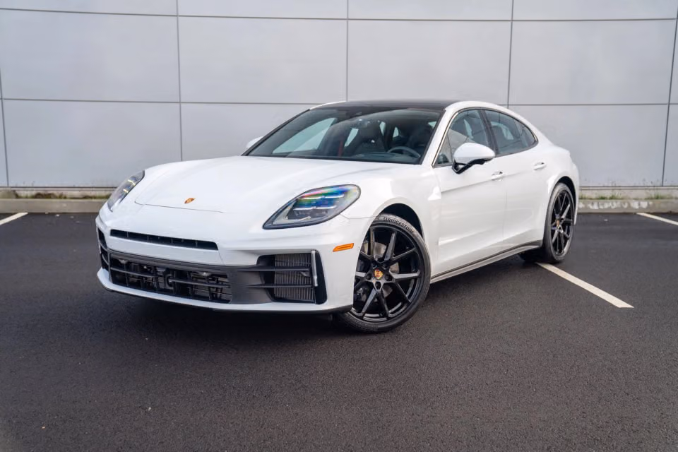 2026 Porsche Panamera Base - Photo 3