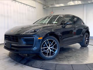 2023 Porsche Macan T's photo