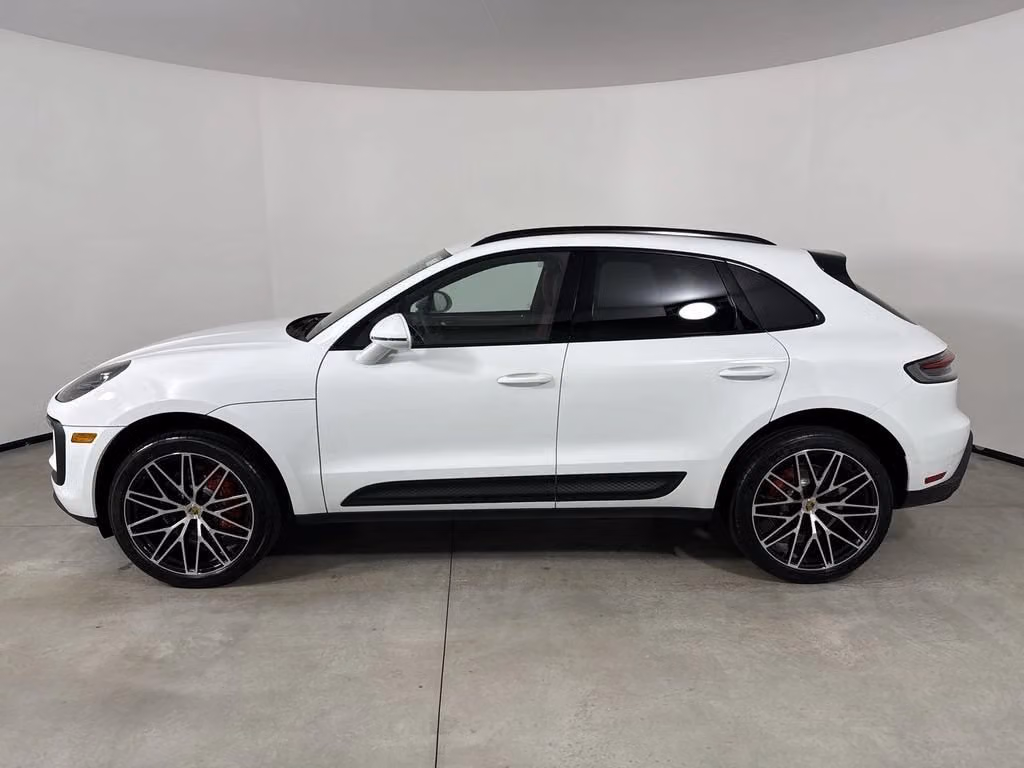 2026 Porsche Macan S - Photo 12