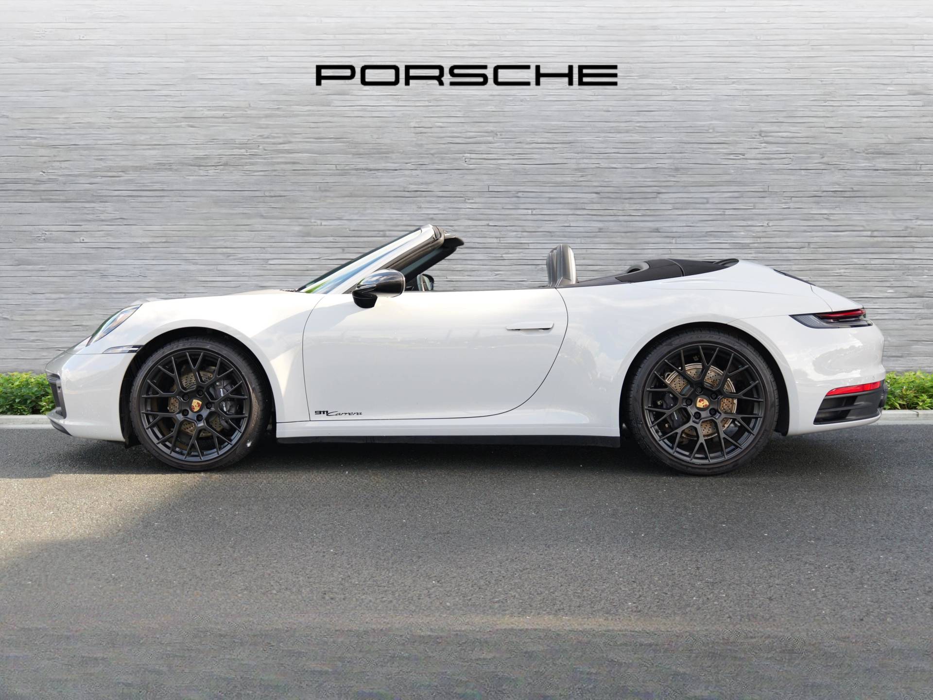 911 Carrera Cabriolet, photo 2 of 39