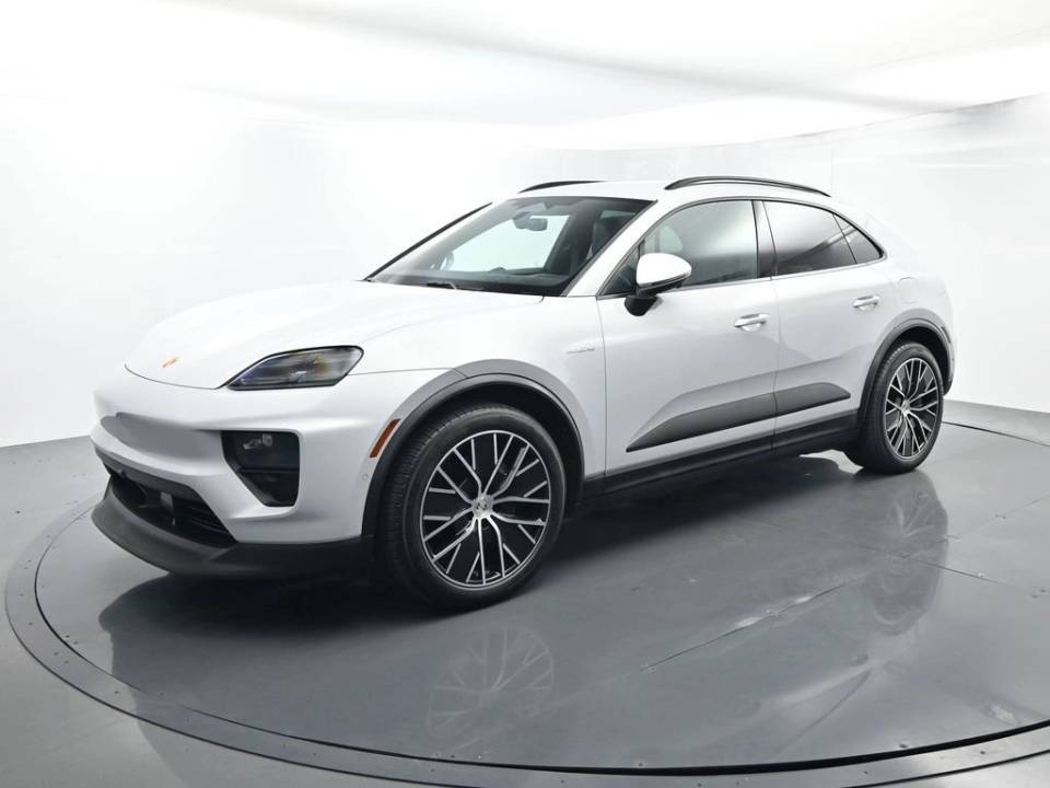 2025 Porsche Macan