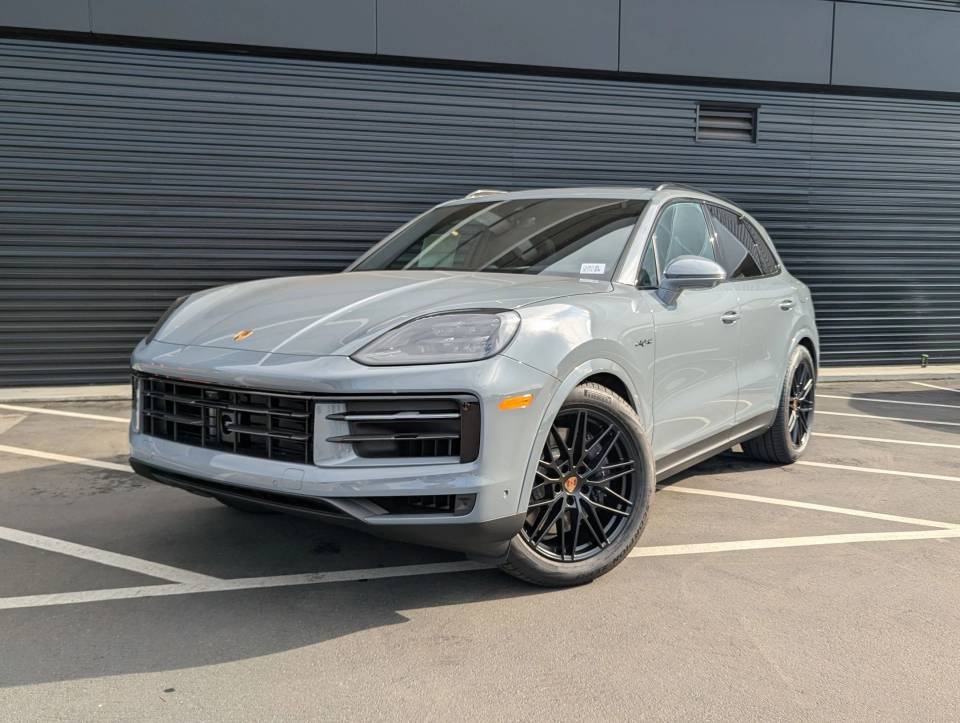 2026 Porsche Cayenne E-Hybrid
