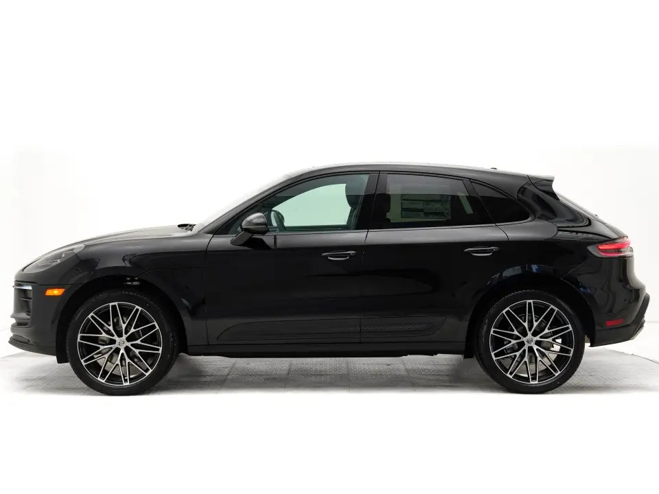 2025 Porsche Macan - Photo 15