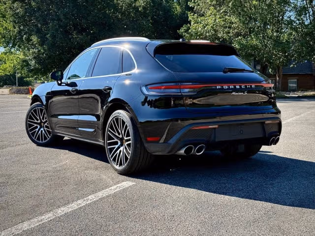 2025 Porsche Macan S - Photo 18