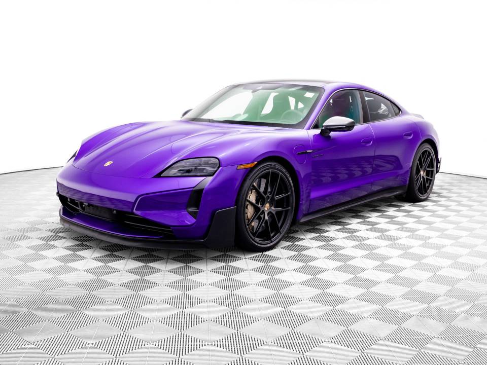 2025 Porsche Taycan Turbo GT