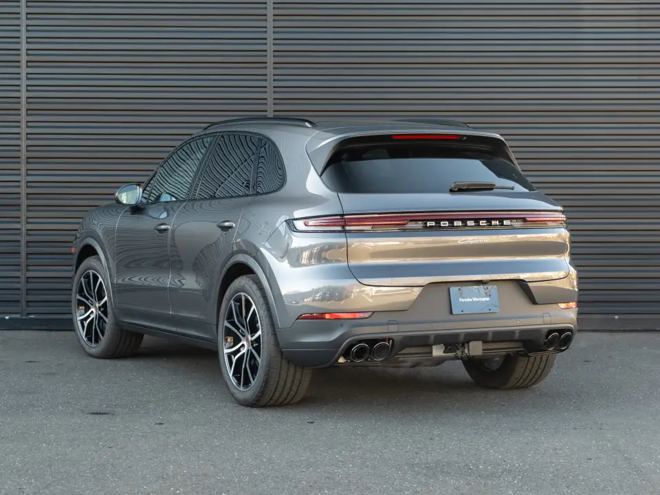 2026 Porsche Cayenne Base - Photo 23