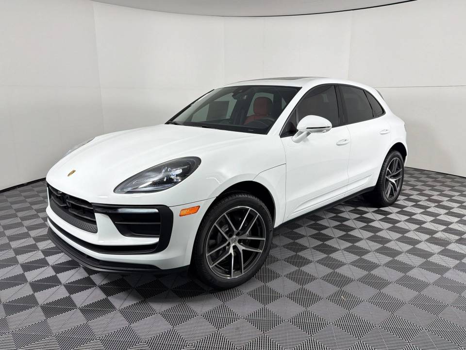 2026 Porsche Macan