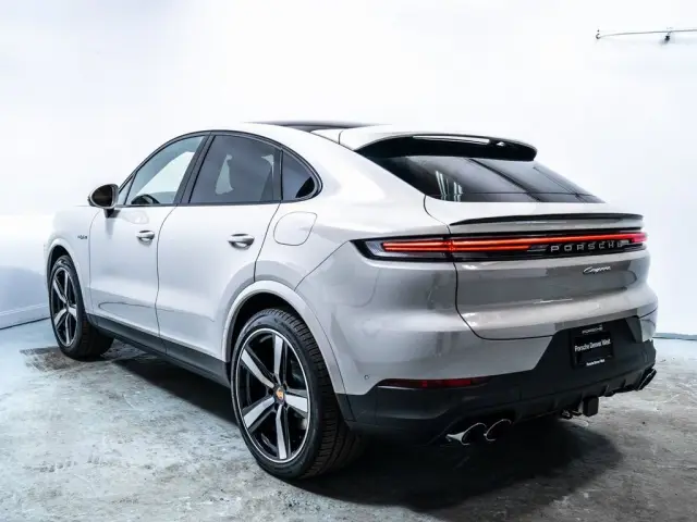 2026 Porsche Cayenne Coup E-Hybrid - Photo 22