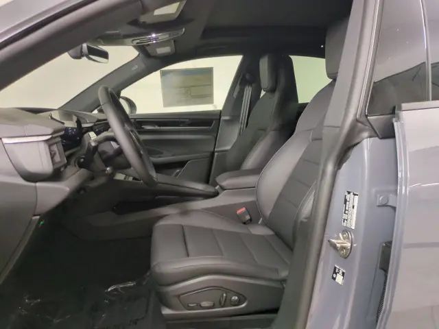 2026 Porsche Macan Base - Photo 38