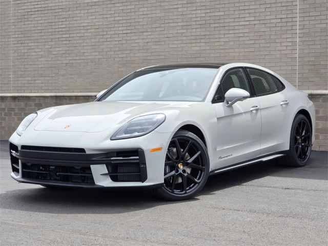 2025 Porsche Panamera Base