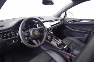 2026 Porsche Macan Base - Photo 25