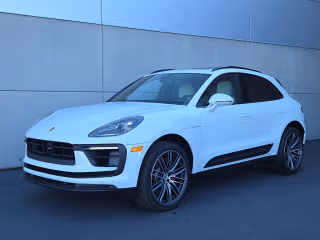 2025 Porsche Macan S - Photo 1