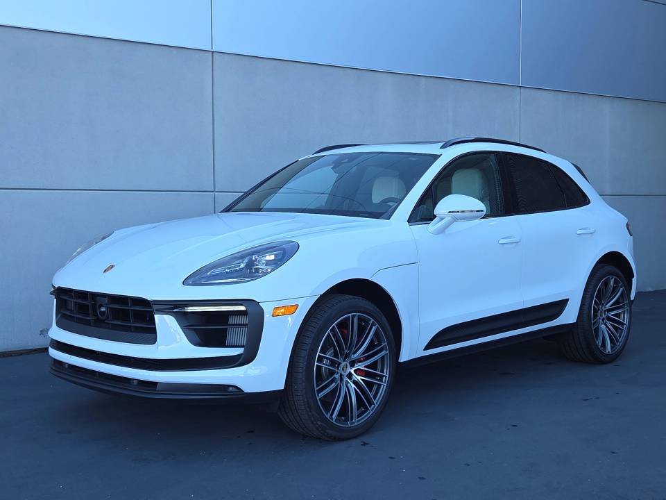 2025 Porsche Macan