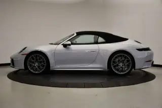 2026 Porsche 911 S - Photo 13