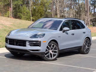 2025 Porsche Cayenne E-Hybrid's photo