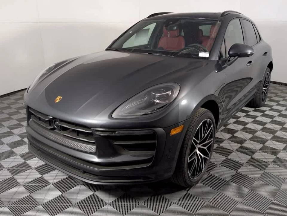 2026 Porsche Macan
