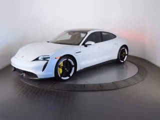 2021 Porsche Taycan Turbo S's photo