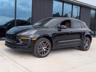 2025 Porsche Macan