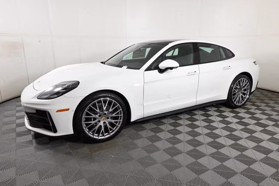 2025 Porsche Panamera Base - Photo 11