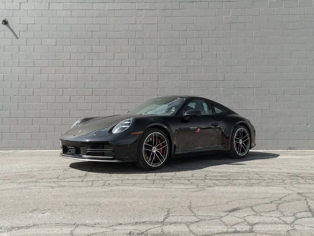 2026 Porsche 911 S - Photo 8