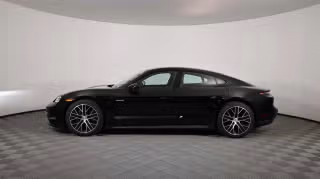 2025 Porsche Taycan Base - Photo 9