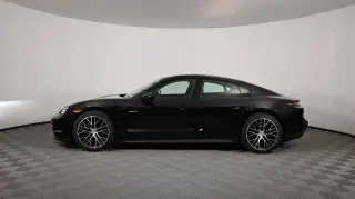 2025 Porsche Taycan Base - Photo 13