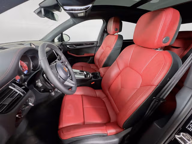 2026 Porsche Macan S - Photo 34