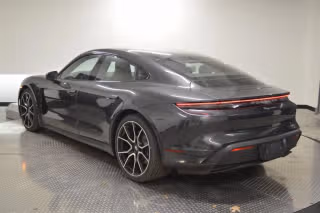 2025 Porsche Taycan Base - Photo 17