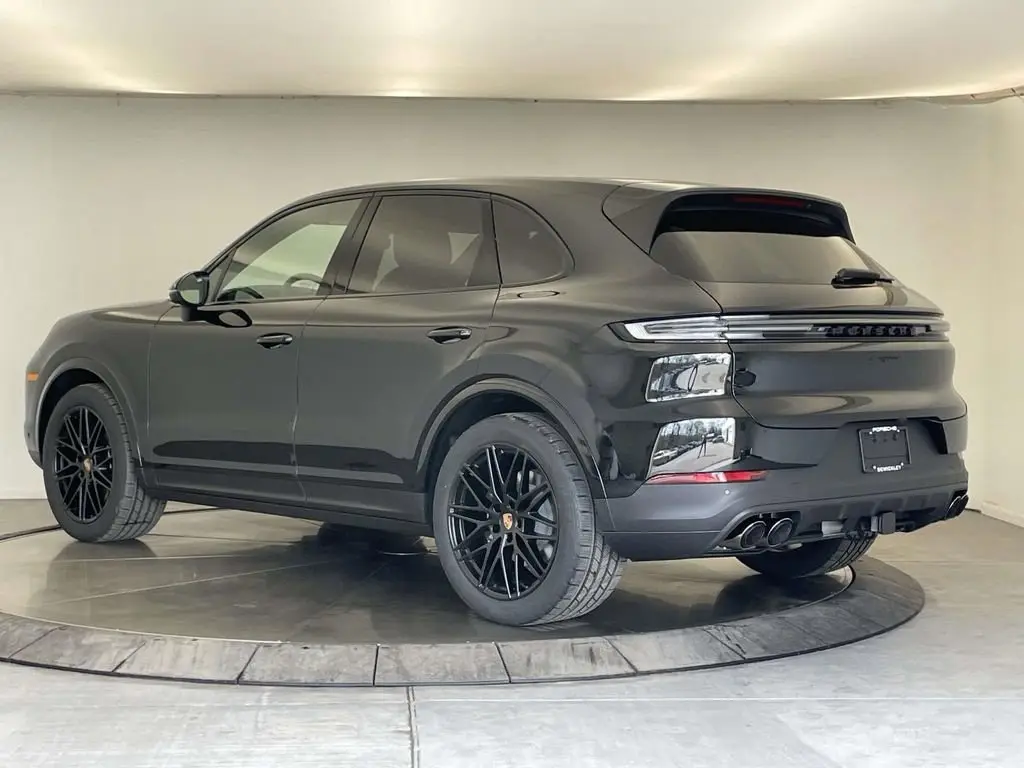 2026 Porsche Cayenne Base - Photo 24