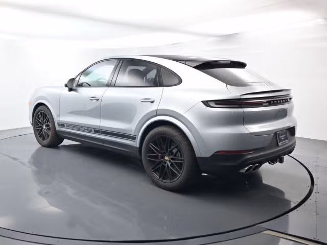 2026 Porsche Cayenne Coup S - Photo 18