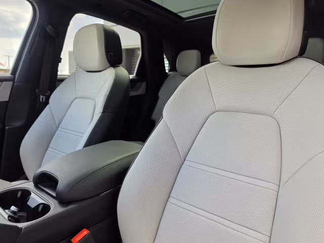 2026 Porsche Cayenne S E-Hybrid - Photo 34