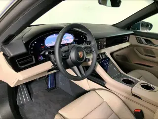 2025 Porsche Taycan Base - Photo 29
