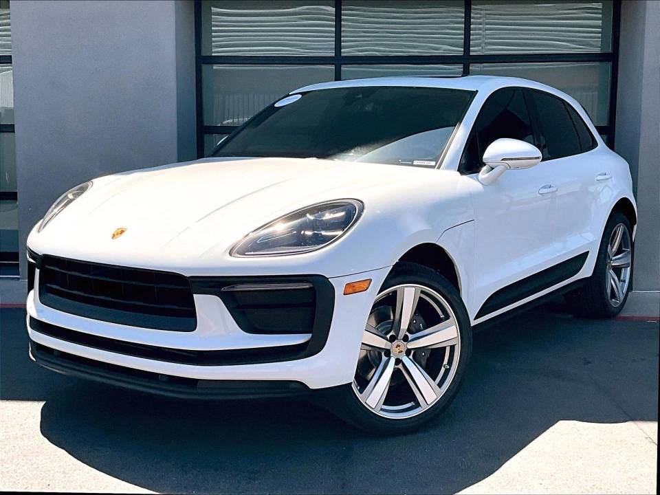 2022 Porsche Macan